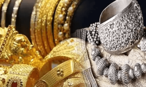 Gold-Silver Price: सोने व चांदी की कीमतों में आई गिरावट, जानिए कितने रुपये सस्ता हुआ गोल्ड-सिल्वर