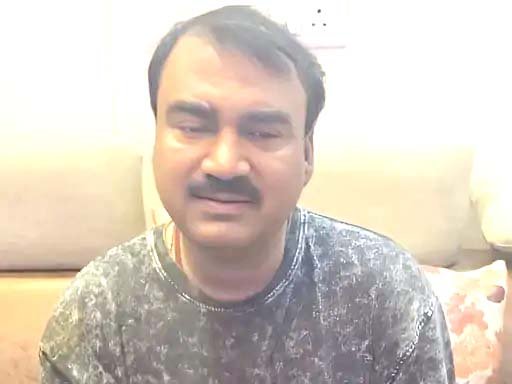 Noida Mumbai Dhamako ki dhmaki dene wala01