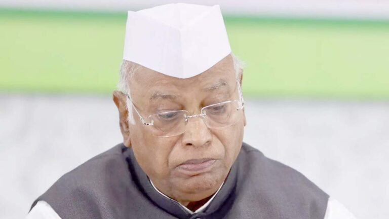 कांग्रेस की सीडब्लूसी में गरजे मल्लिकार्जुन खड़गे