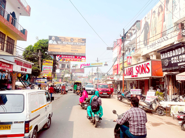 Meerut Central Market was bustling with activity as soon as the shops opened