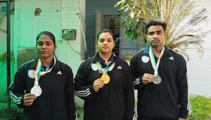 Meerut policemen won gold medal in weightlifting