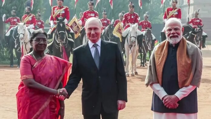 Putin pays tribute to Mahatma Gandhi