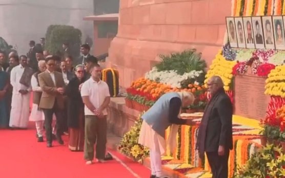 Tributes paid on the anniversary of the Parliament attack