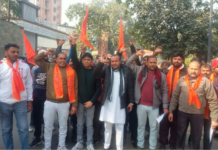 मेरठ: हनुमान मंदिर के पास मीट की दुकान खुलने पर रोष, आंदोलन की चेतावनी