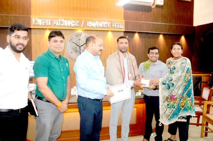 DM honored the census enumerator